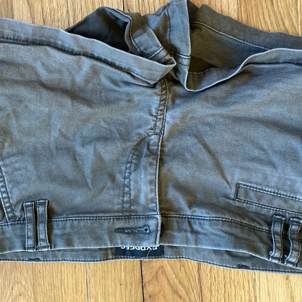 Express Casual Short